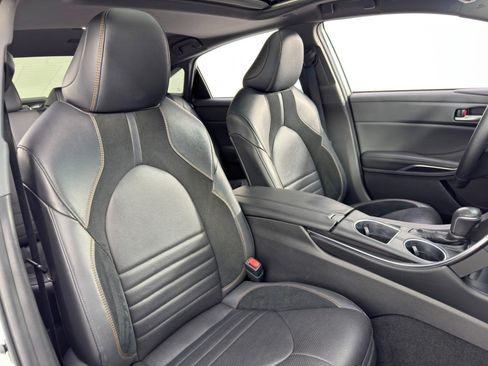 Used 2021 Toyota Avalon XSE image 36