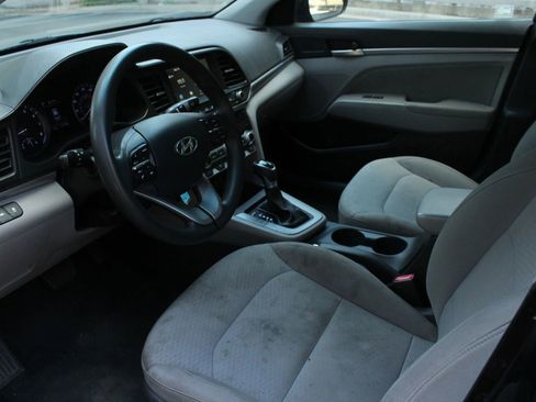 Used 2020 Hyundai Elantra SEL FWD image 13