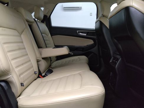 Used 2018 Ford Edge SEL w/ Equipment Group 201A FWD image 19