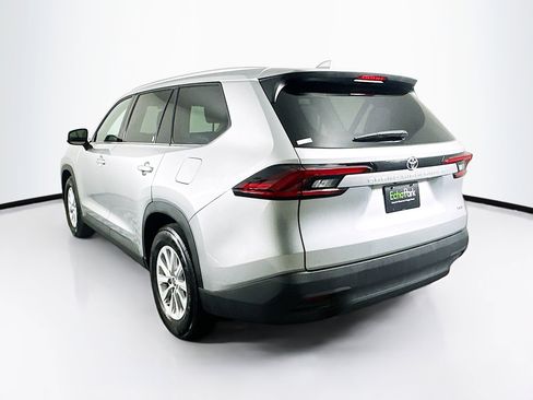 Used 2025 Toyota Grand Highlander FWD image 5