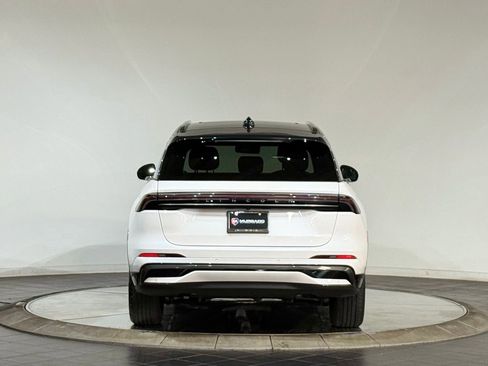 New 2026 Lincoln Nautilus Reserve w/ Jet Appearance Package AWD/4WD image 8