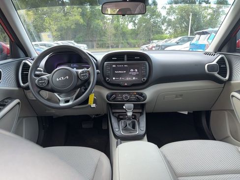 Certified 2023 Kia Soul LX FWD image 22