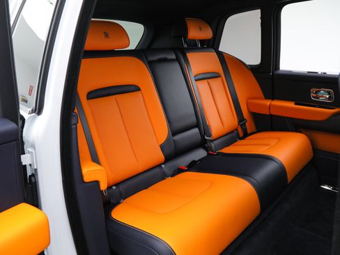 Used 2026 Rolls-Royce Cullinan image 23