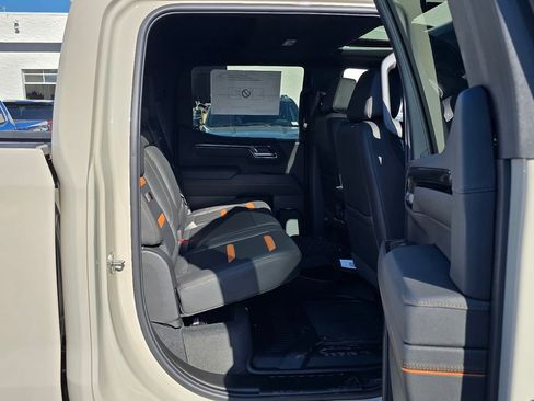 New 2026 GMC Sierra 1500 AT4 w/ AT4 Premium Package AWD/4WD image 32