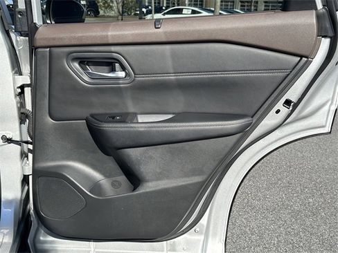 Certified 2023 Nissan Rogue SV w/ SV Premium B Package image 17