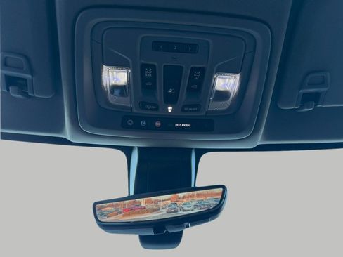 Used 2023 GMC Sierra 2500 Denali w/ Denali Ultimate Package image 19