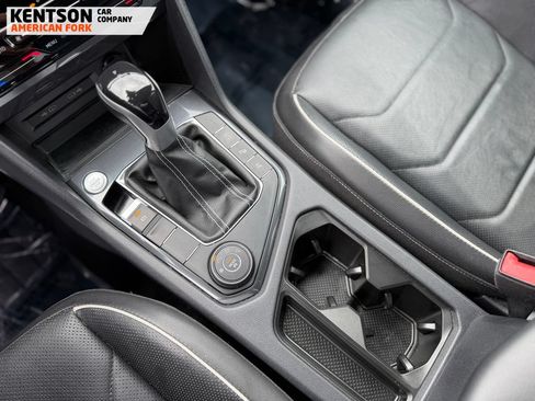 Used 2022 Volkswagen Tiguan SEL R-Line AWD/4WD image 15