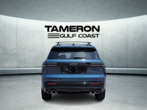 Used 2024 Chevrolet Traverse RS AWD/4WD image 4