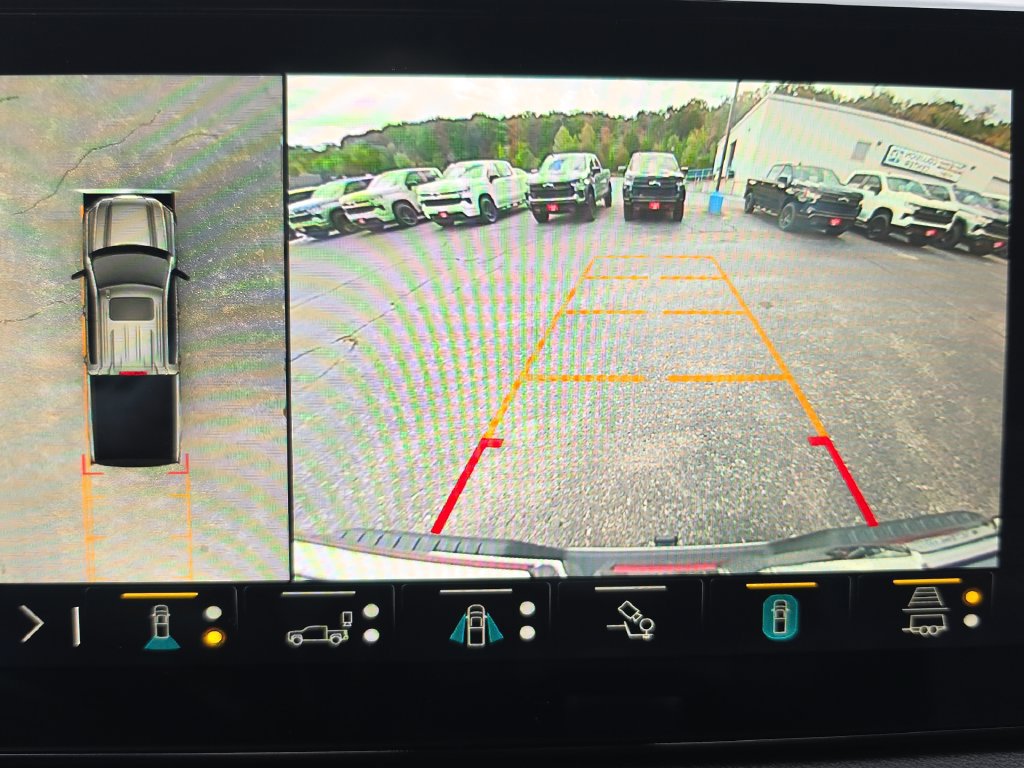 Used 2023 GMC Sierra 1500 AT4 w/ Technology Package AWD/4WD image 24