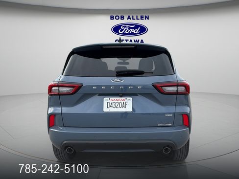 Used 2024 Ford Escape ST-Line w/ Equipment Group 301A image 12