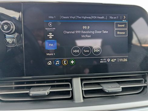 Used 2024 Chevrolet Trax RS w/ Sunroof Package image 14