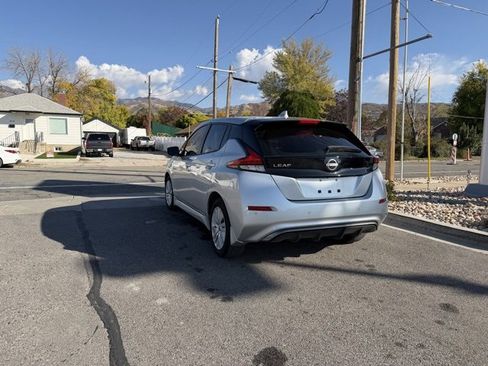Used 2024 Nissan Leaf S image 7