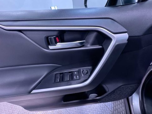 Used 2024 Toyota RAV4 XLE w/ Convenience Package image 12