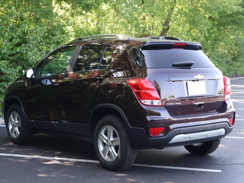 Certified 2022 Chevrolet Trax LT w/ LT Convenience Package AWD/4WD image 6