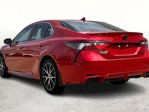 Used 2024 Toyota Camry SE image 15