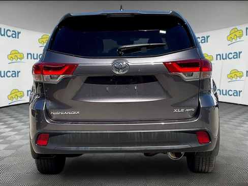 Used 2019 Toyota Highlander XLE image 5