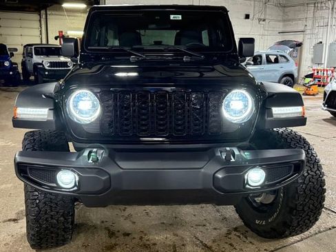 Used 2024 Jeep Wrangler Willys image 8