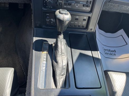 Used 1987 Chevrolet Corvette Coupe image 16