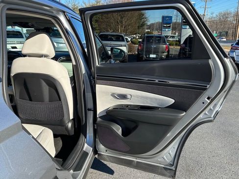 Used 2024 Hyundai Tucson Limited image 48