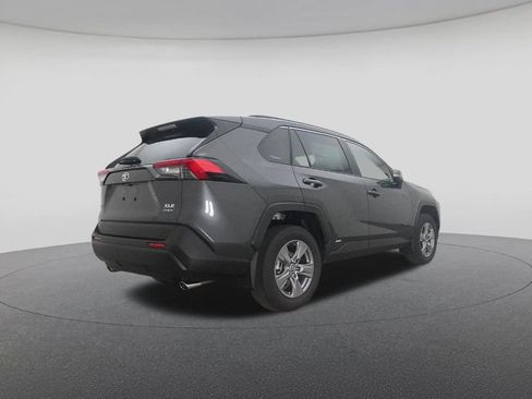 New 2025 Toyota RAV4 XLE image 25
