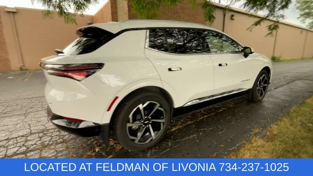 Used 2024 Chevrolet Equinox EV LT w/ Active Safety Package 3 FWD image 8