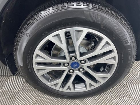 Used 2022 Ford Escape SEL w/ Technology Package image 10