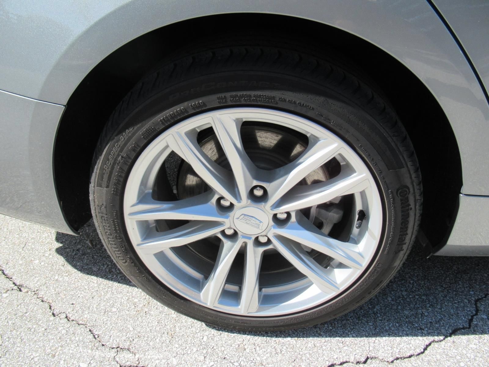 Used 2023 Cadillac CT4 Luxury w/ Sun And Sound Package RWD image 8