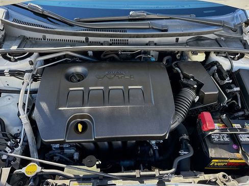 Used 2016 Toyota Corolla LE image 37