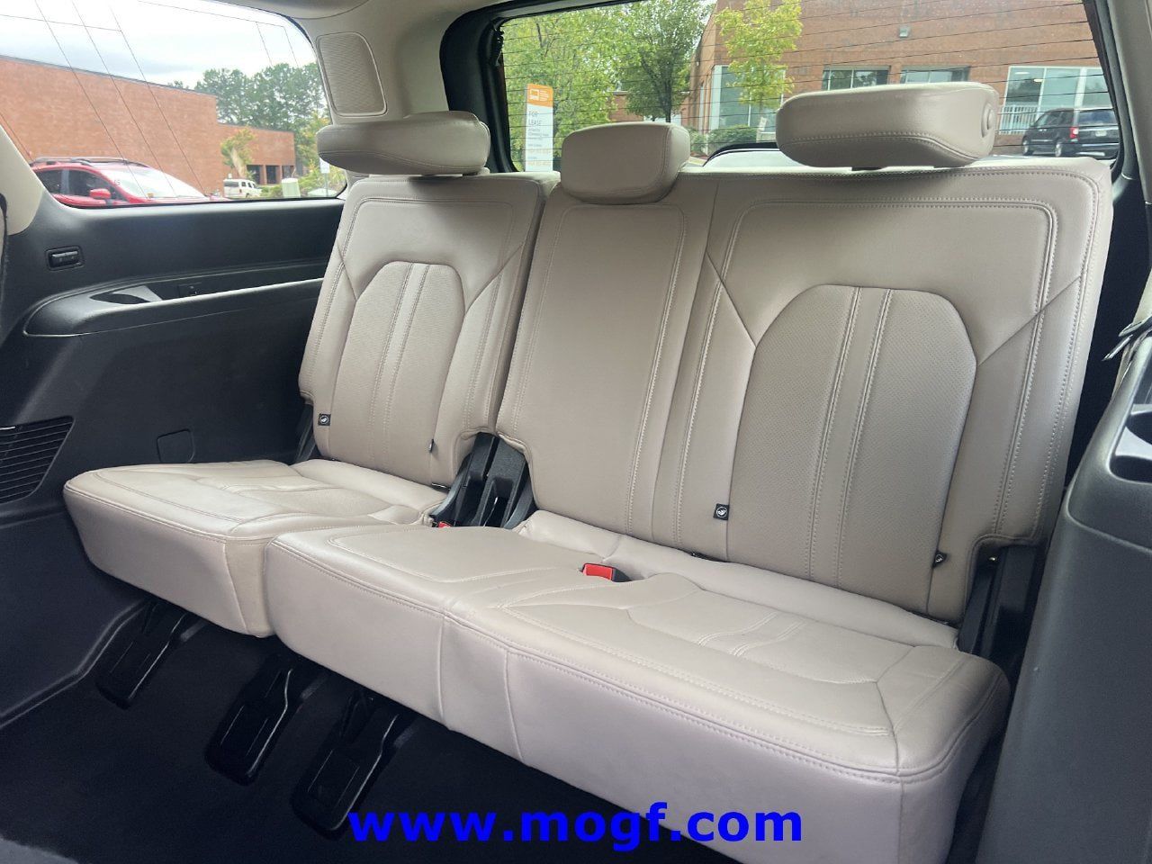 Certified 2024 Ford Expedition Limited AWD/4WD image 23