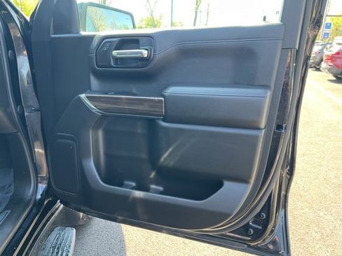 Used 2022 Chevrolet Silverado 1500 LT Trail Boss w/ Safety Package AWD/4WD image 29