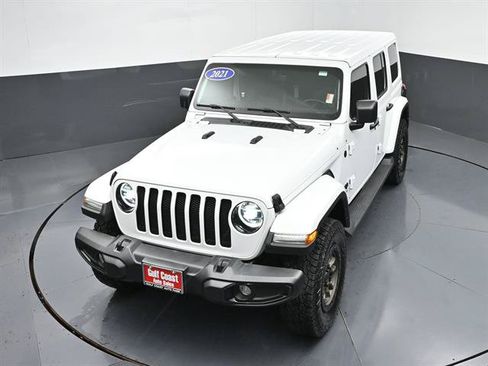 Used 2021 Jeep Wrangler Unlimited Sahara AWD/4WD image 31