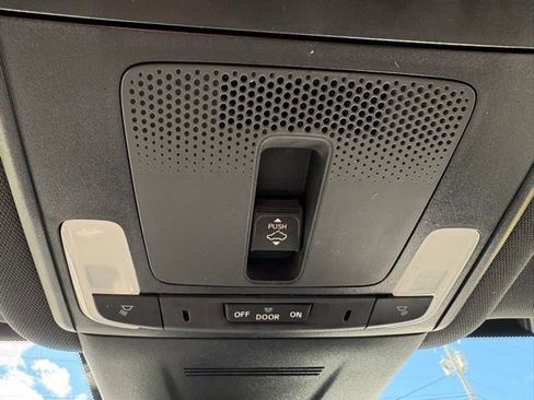 Used 2025 Honda CR-V Sport-L image 27