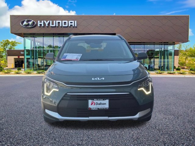 Used 2024 Kia Niro EX FWD image 3
