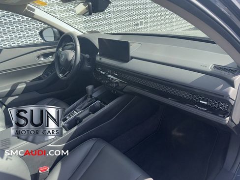 Used 2024 Honda Accord EX-L image 9