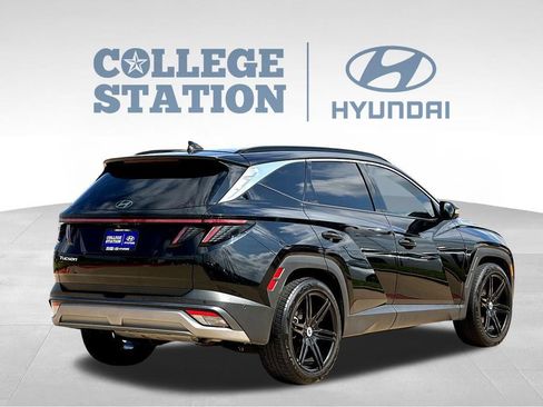 Used 2025 Hyundai Tucson Limited FWD image 10