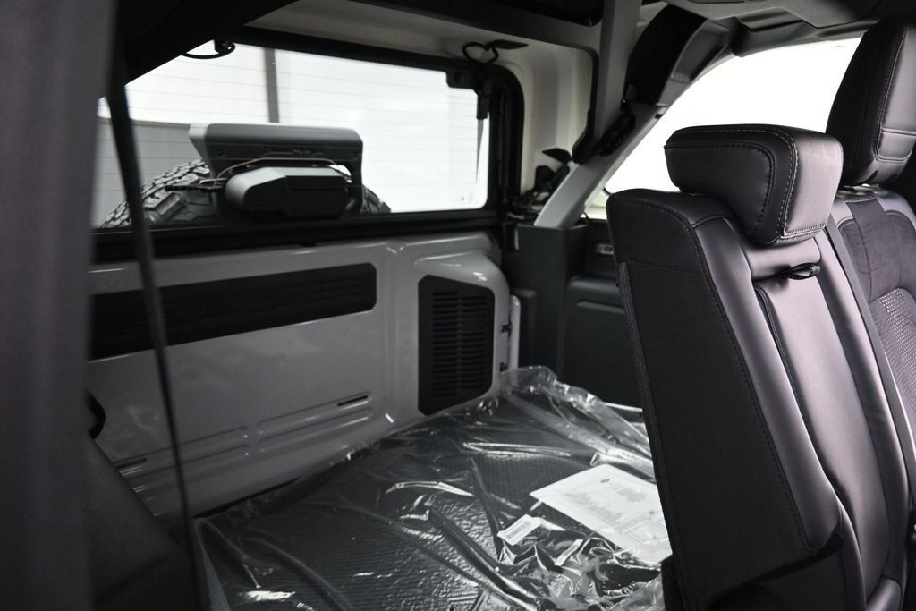 New 2026 Ford Bronco Raptor AWD/4WD image 34