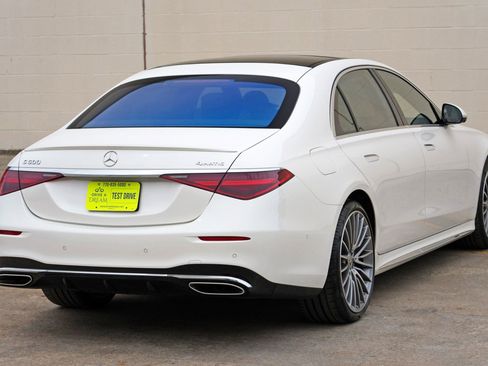 Used 2022 Mercedes-Benz S 500 4MATIC w/ AMG Line Package image 55