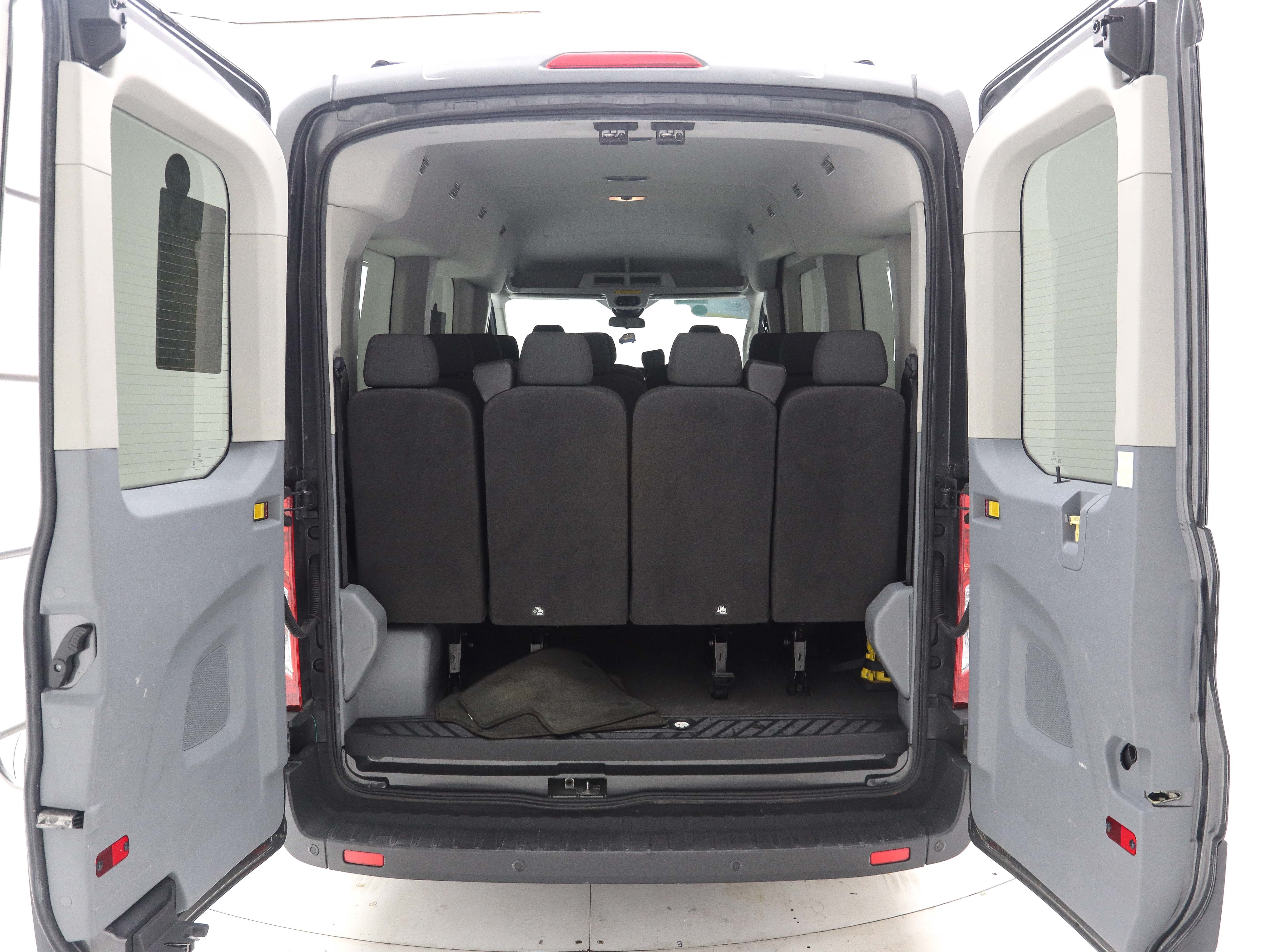 Used 2016 Ford Transit 350 XLT RWD image 11