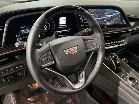 Used 2023 Cadillac Escalade Sport w/ LPO, ONYX Package AWD/4WD image 4