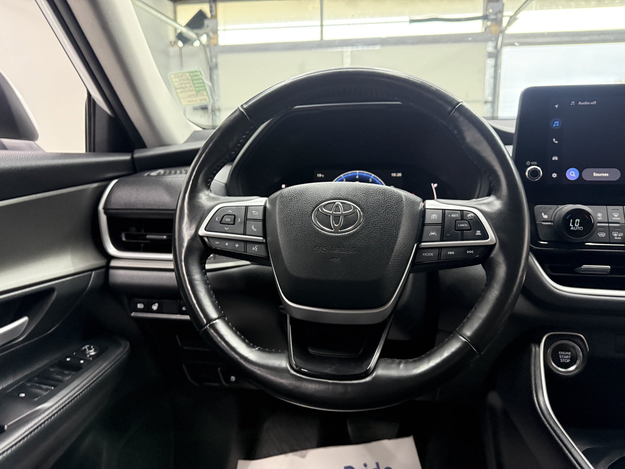 Used 2024 Toyota Grand Highlander AWD image 11