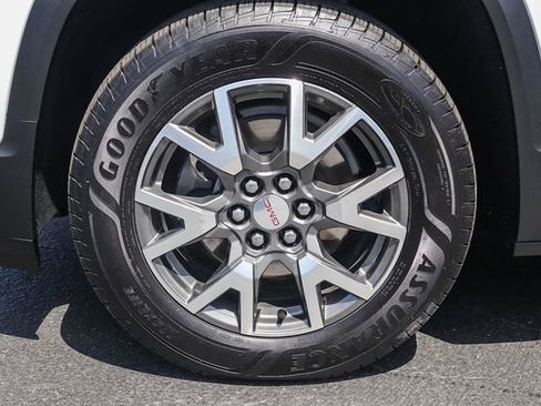 Used 2020 GMC Acadia SLE FWD image 11