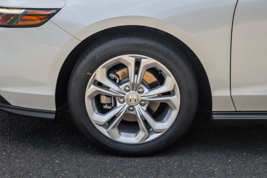 New 2026 Honda Accord LX image 8