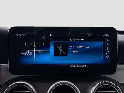 Used 2021 Mercedes-Benz C 300 C 300 image 17