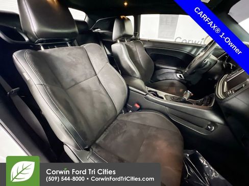 Used 2022 Dodge Challenger GT w/ Plus Package image 16