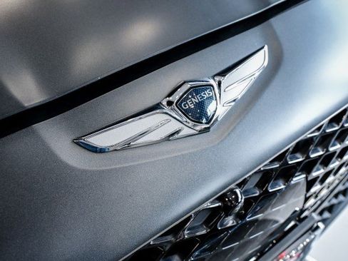 Used 2022 Genesis G70 3.3T Launch Edition image 47