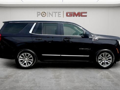 Used 2025 GMC Yukon Denali AWD/4WD image 8