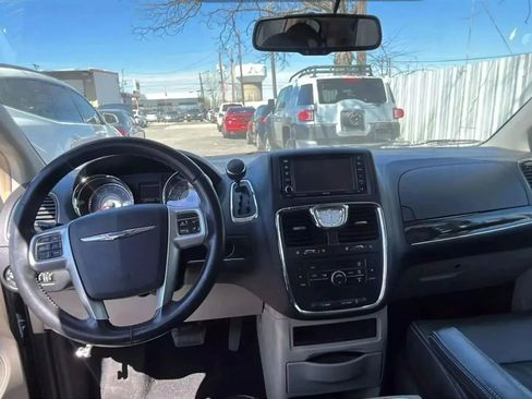 Used 2012 Chrysler Town & Country Touring w/ Entertainment Group #1 image 9