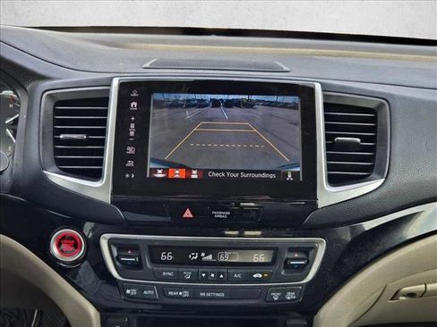 Used 2019 Honda Ridgeline RTL-E image 12