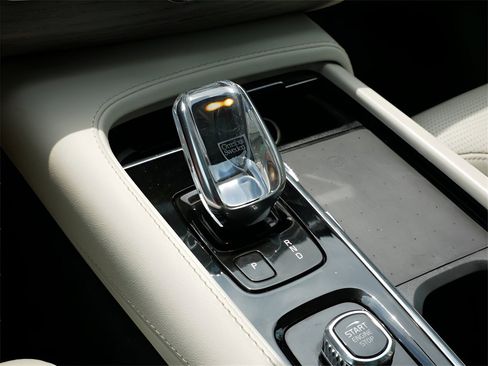 Used 2022 Volvo XC90 T8 Inscription image 23