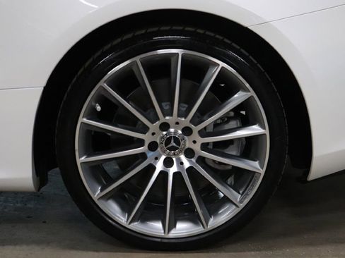 Used 2023 Mercedes-Benz E 450 Coupe image 32